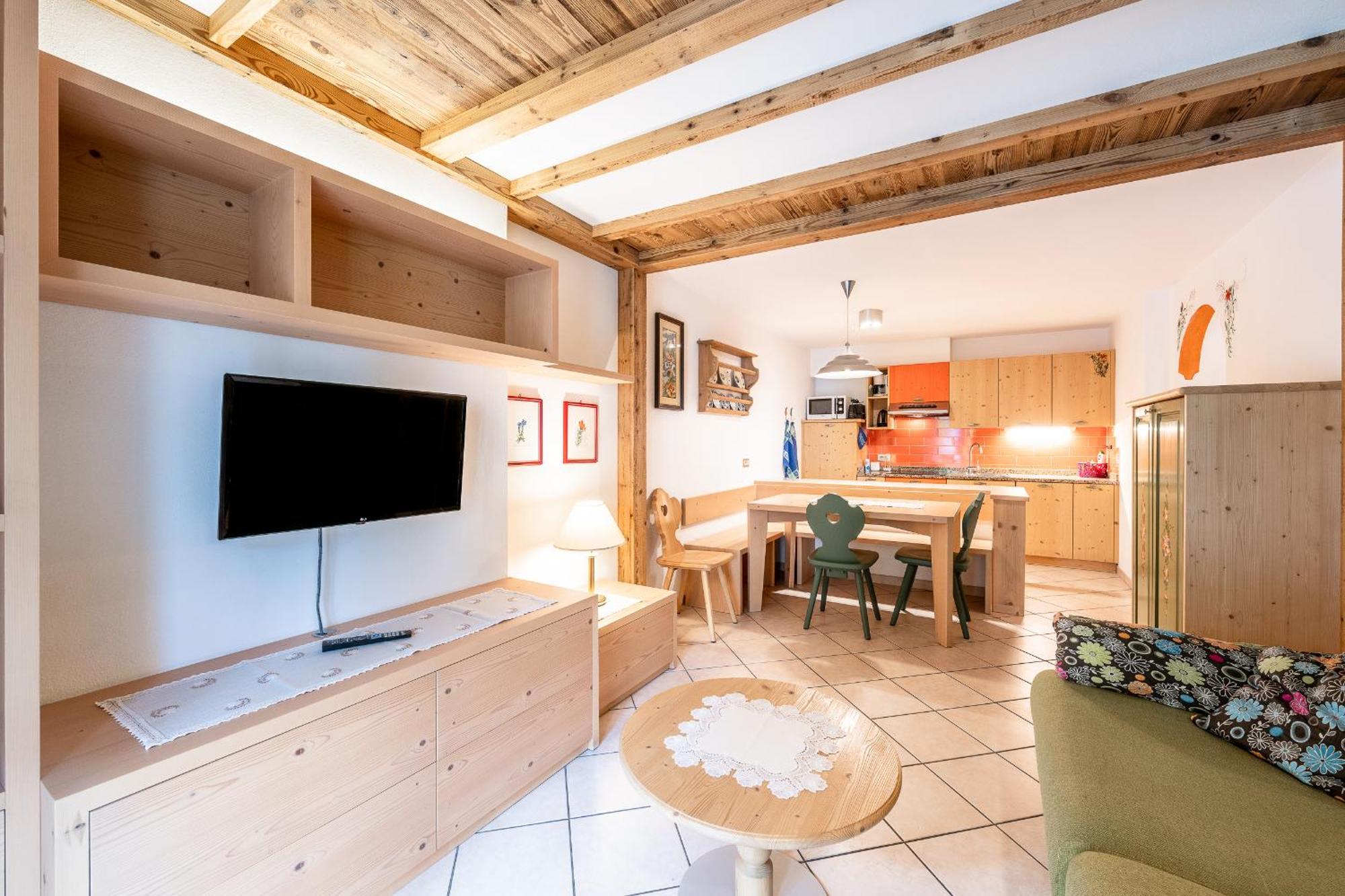 Appartamenti Cesa Maria Mountain Hospitality Canazei Dış mekan fotoğraf