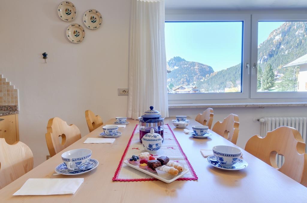 Appartamenti Cesa Maria Mountain Hospitality Canazei Dış mekan fotoğraf